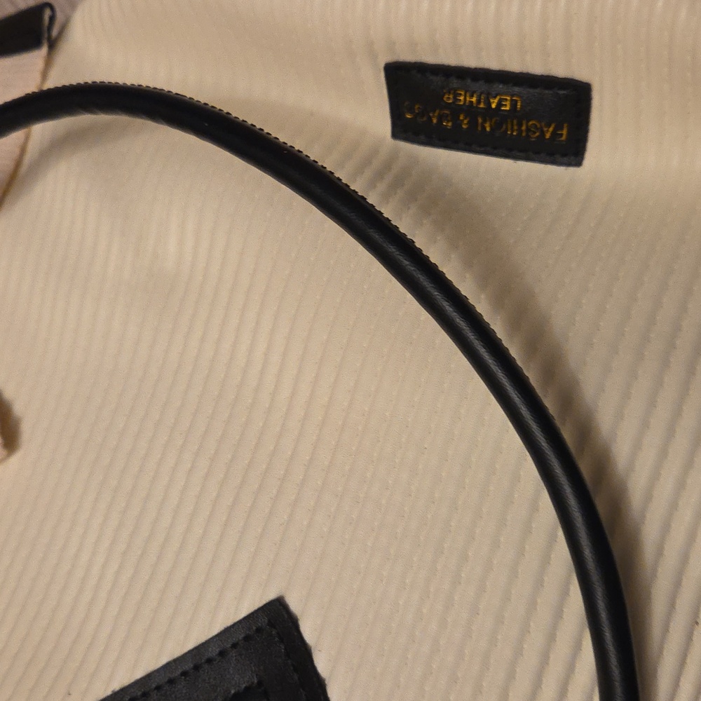 Fashion Y Bags Black and Cream Women's Bag - Picture 4 of 5